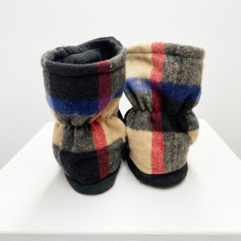 Burry wool slippers