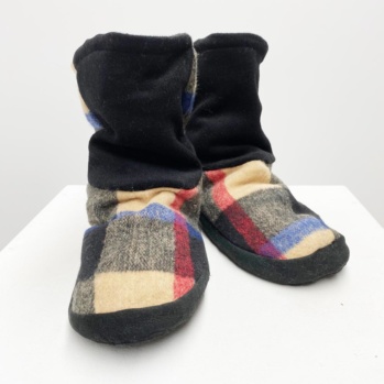 Burry wool slippers