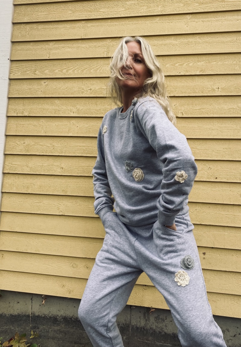 Cozy crochet sweatshirt outfit (top)